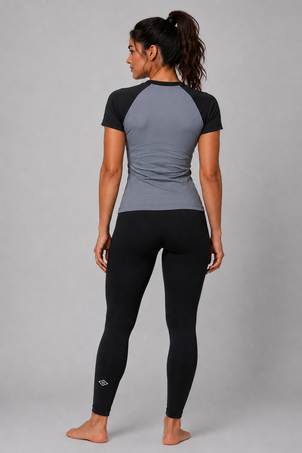 Women Gray Short Sleeve Rash Guard